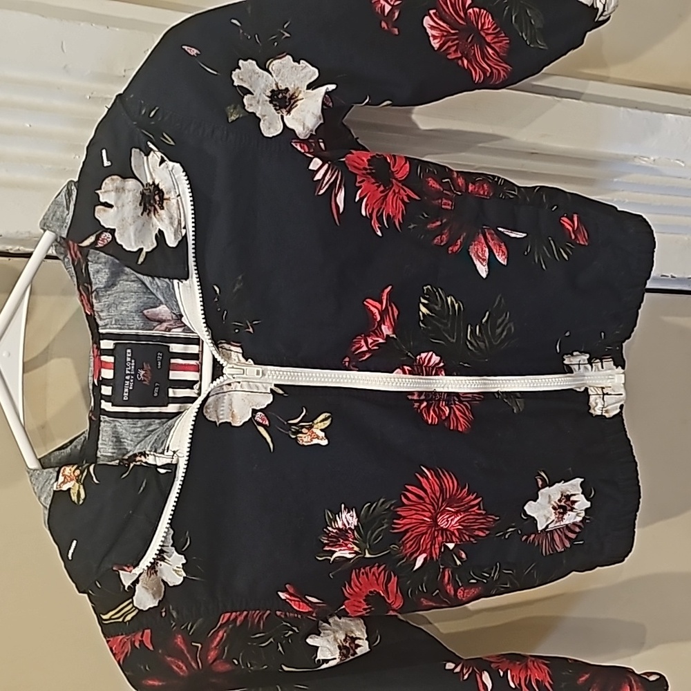 Light weight jacket